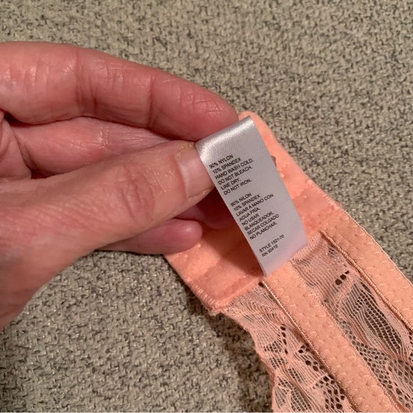 NWOT Marilyn Monroe Lace Push Up Bra - Picture 8 of 8